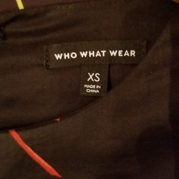 Dress - Picture 1 of 4